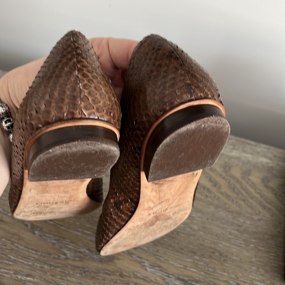 MICHAEL KORS SNAKE SKIN SHOES - Picture 3 of 5